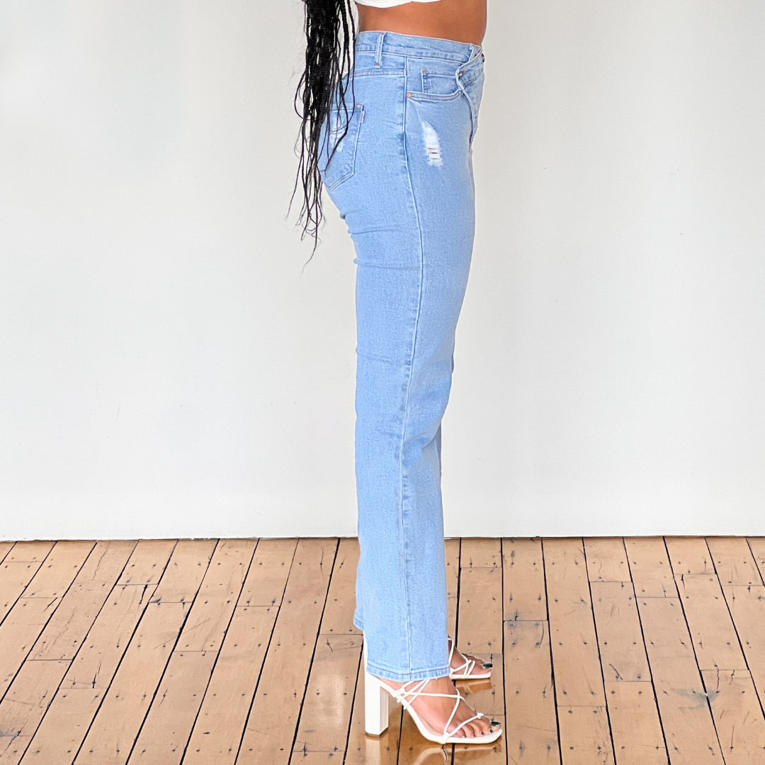 Front Cross Straight Jeans