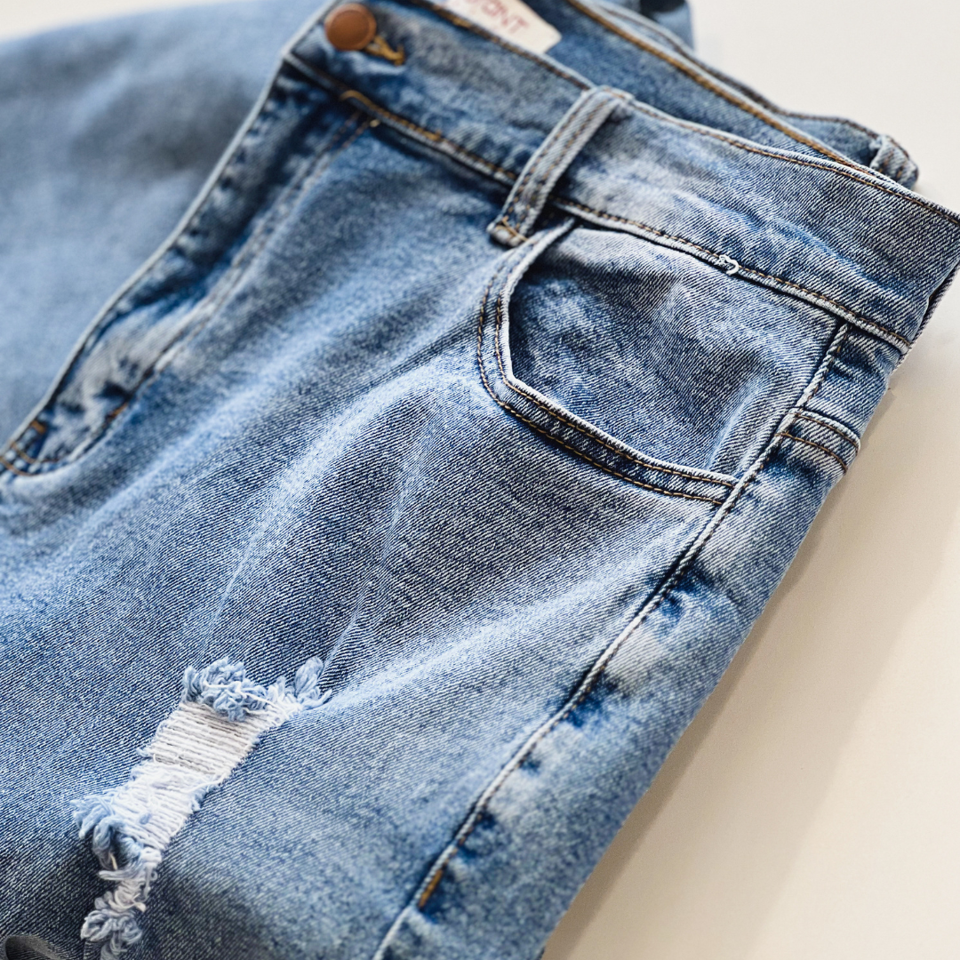 Front Cross Straight Jeans